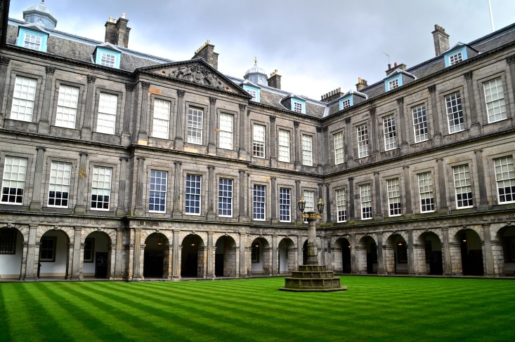 Holyrood2